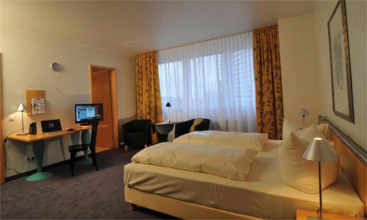 Best Western Hotel Im Forum Muelheim Mulheim an der Ruhr Bagian luar foto